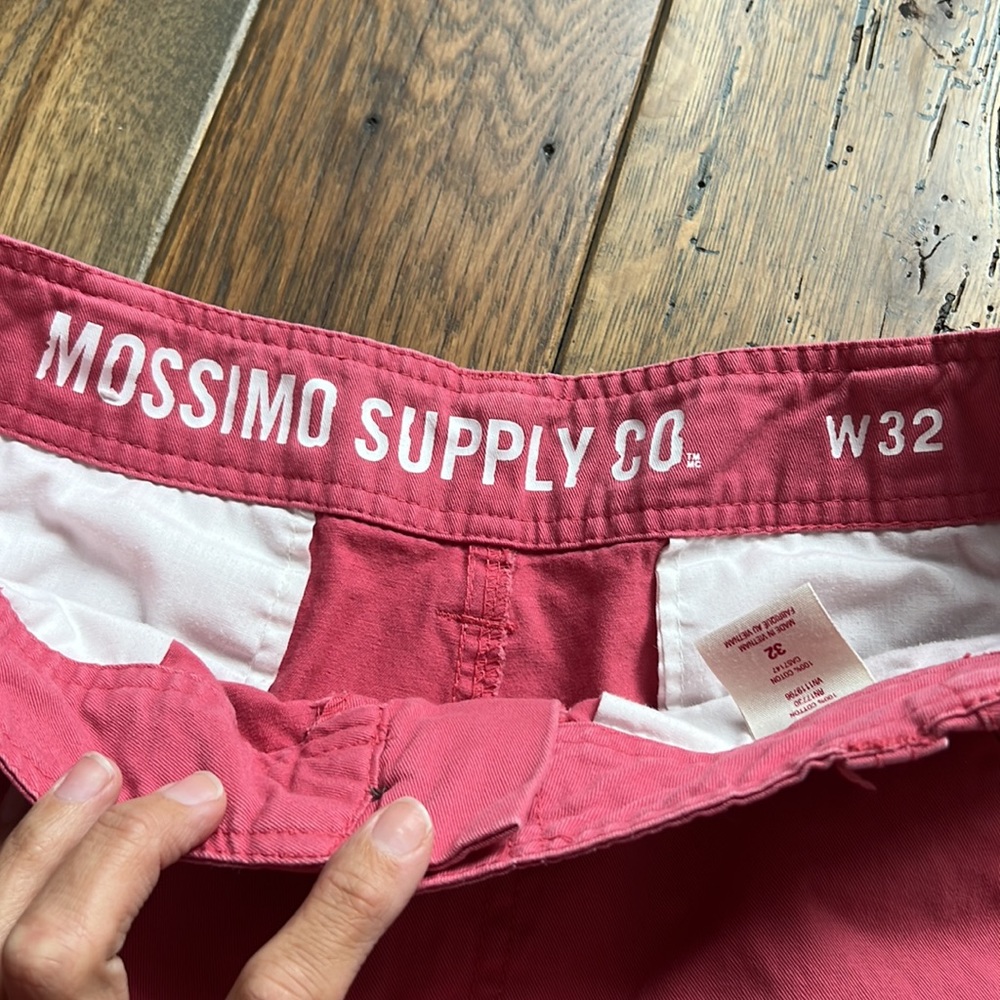 Mossimo Shorts - Picture 3 of 8